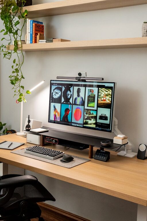Tips for Creating a Relaxing Home Workspace to Boost Productivity and Comfort
